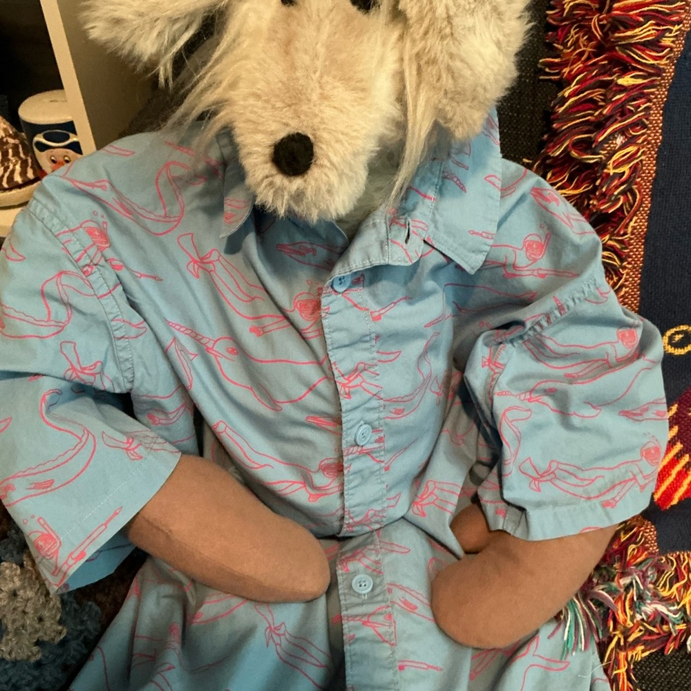 Poler men’s large short sleeve casual button down in fun ocean underwater print!